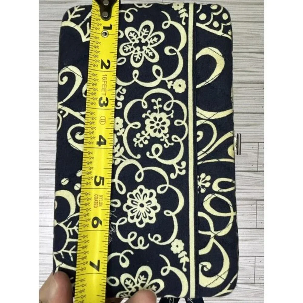 Vera Bradley Snap‎ Wallet Clutch Navy & White Multiple Card Slots ID Opening